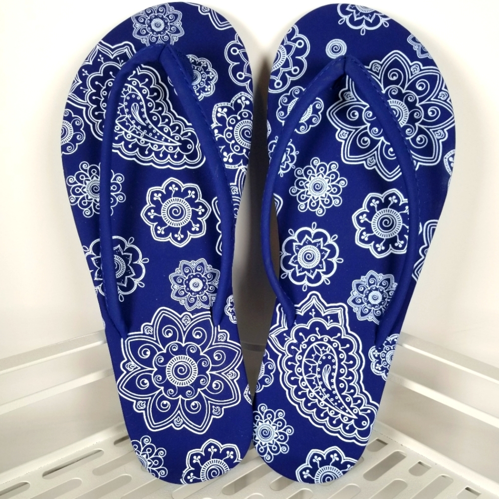 NEW Blue Paisley Flip Flops Size M (7-8)